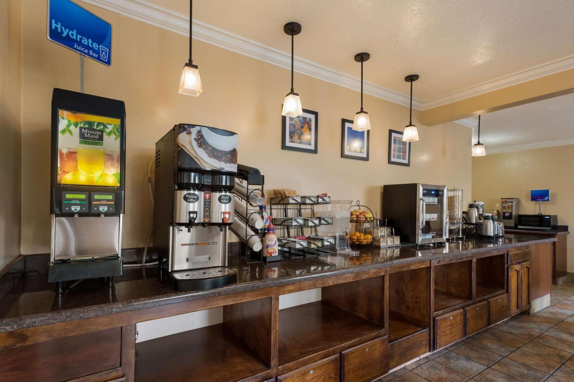 Best Western Salinas Valley Inn & Suites Exterior foto